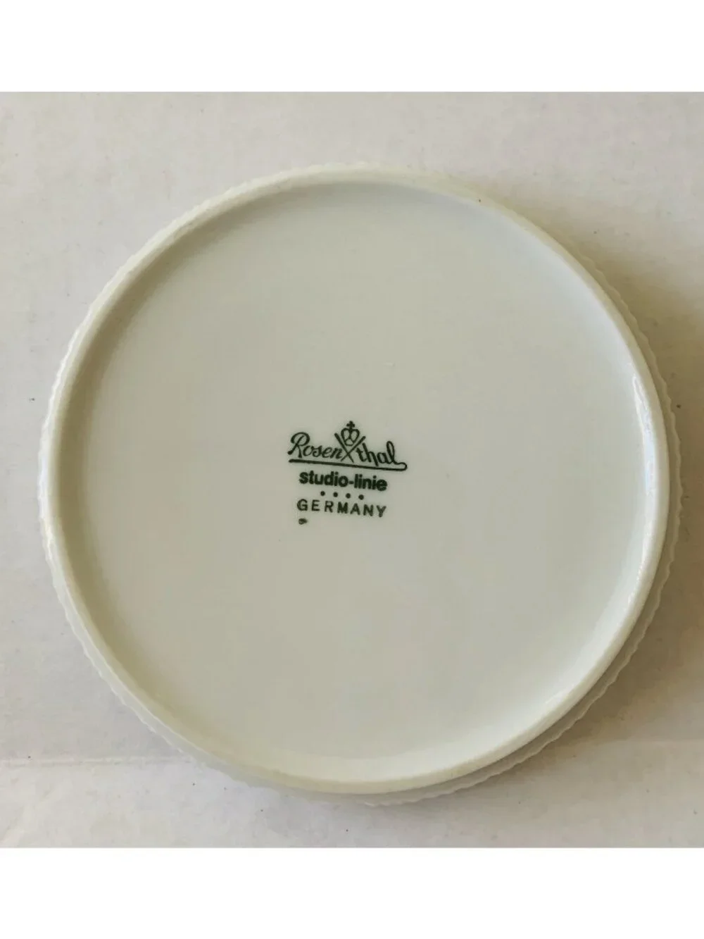 Unknown excellent preowned
